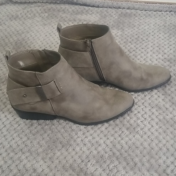 Shoes - Gray Suede Booties sz. 10